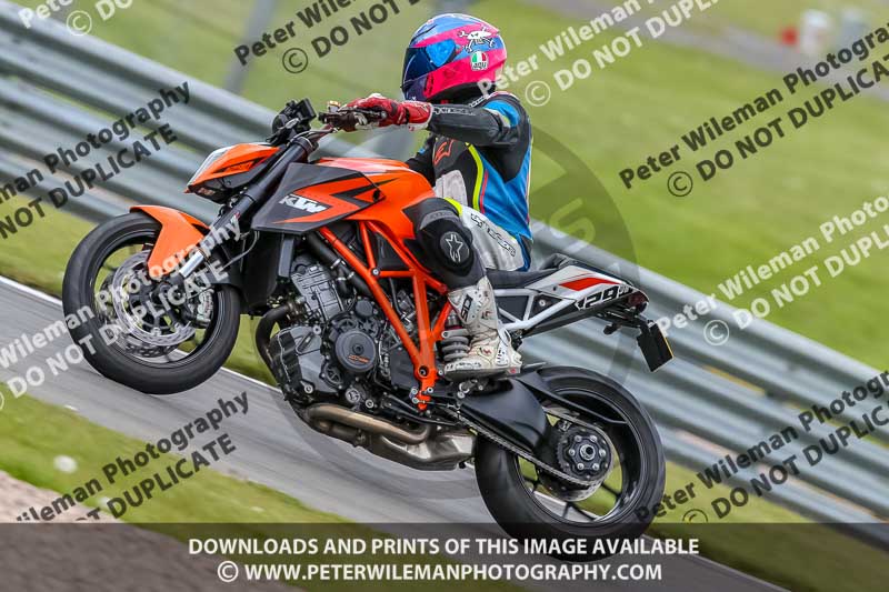 Castle Combe 2019;PJ Motorsport Photography 2019;donington no limits trackday;donington park photographs;donington trackday photographs;no limits trackdays;peter wileman photography;trackday digital images;trackday photos